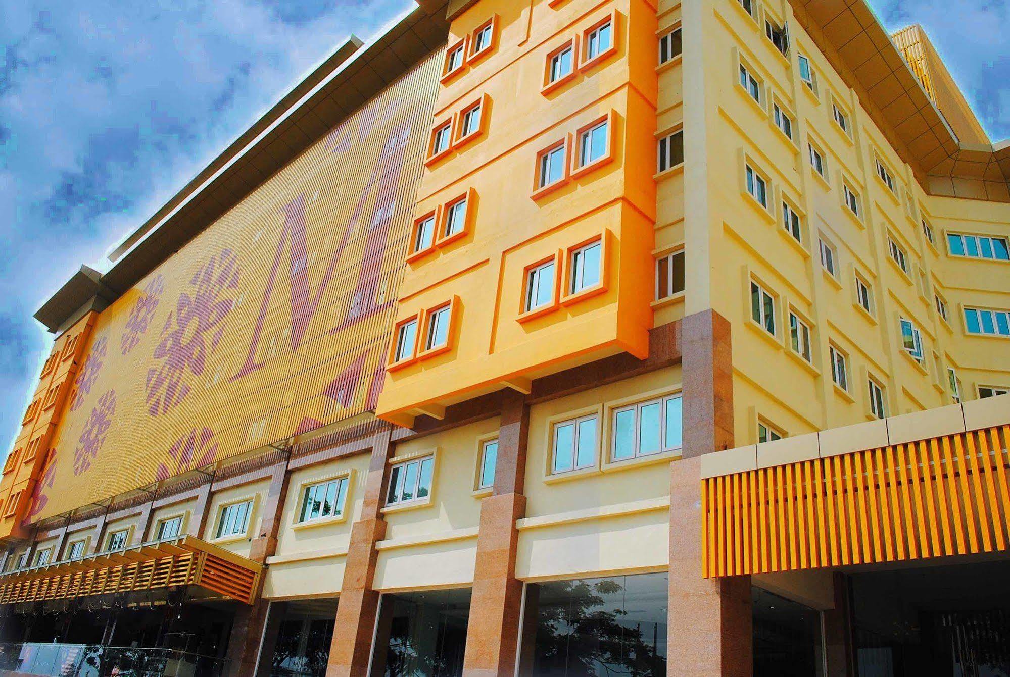 Hotel The Avenue M Johor Bahru Exterior foto